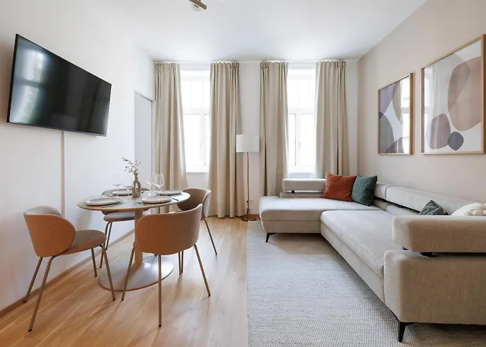 Ruhelage Im Neu Renovierten Altbau, 20 Minuten Ins Zentrum Вена