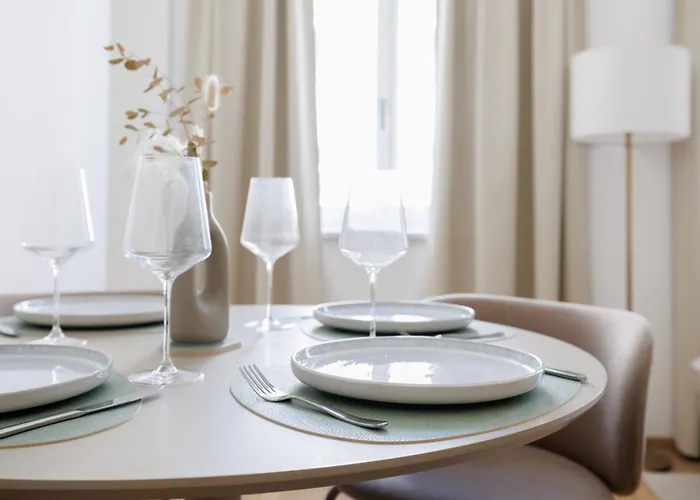 Апартаменты Ruhelage Im Neu Renovierten Altbau, 20 Minuten Ins Zentrum *