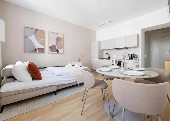 Ruhelage Im Neu Renovierten Altbau, 20 Minuten Ins Zentrum * Вена