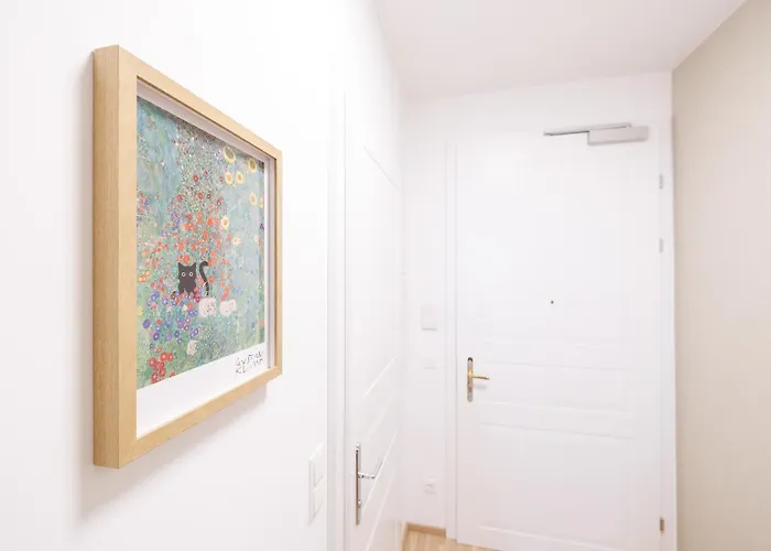 Ruhelage Im Neu Renovierten Altbau, 20 Minuten Ins Zentrum * Вена